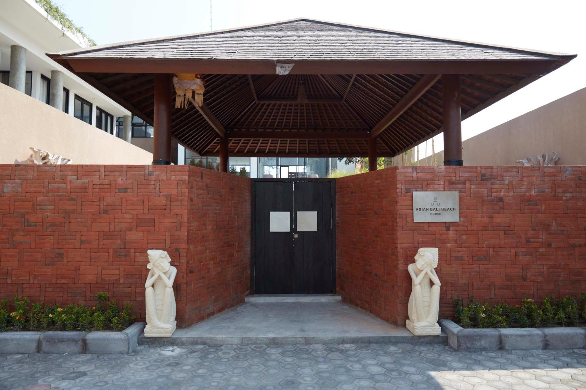 Abian Kapas Beach House Selemadeg 外观 照片